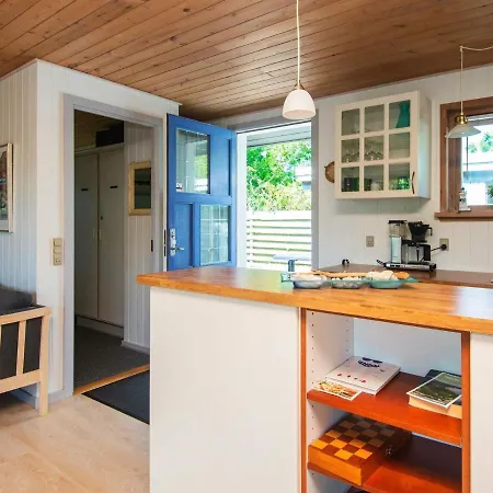 Three-bedroom Holiday In Borkop 9 * Egeskov (Syddanmark)