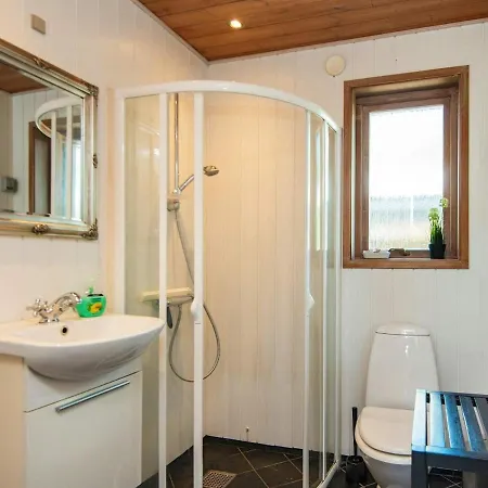 Three-bedroom Holiday In Borkop 9 * Egeskov (Syddanmark)